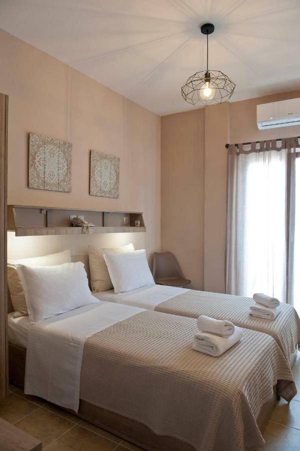 Liprando Hotel Науса Екстериор снимка