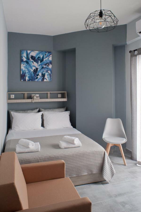 Liprando Hotel Науса Екстериор снимка